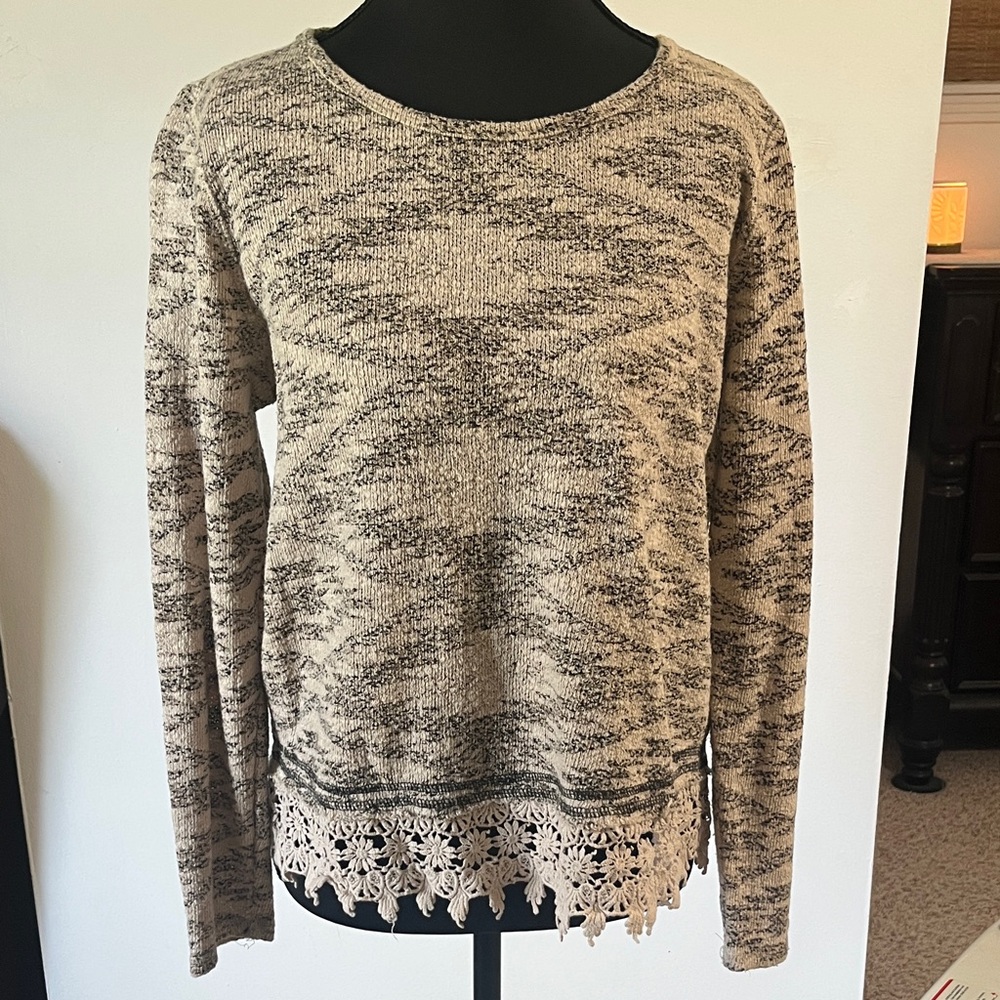 Jolt Women's Beige Patterned Sweater with Lace Trim
